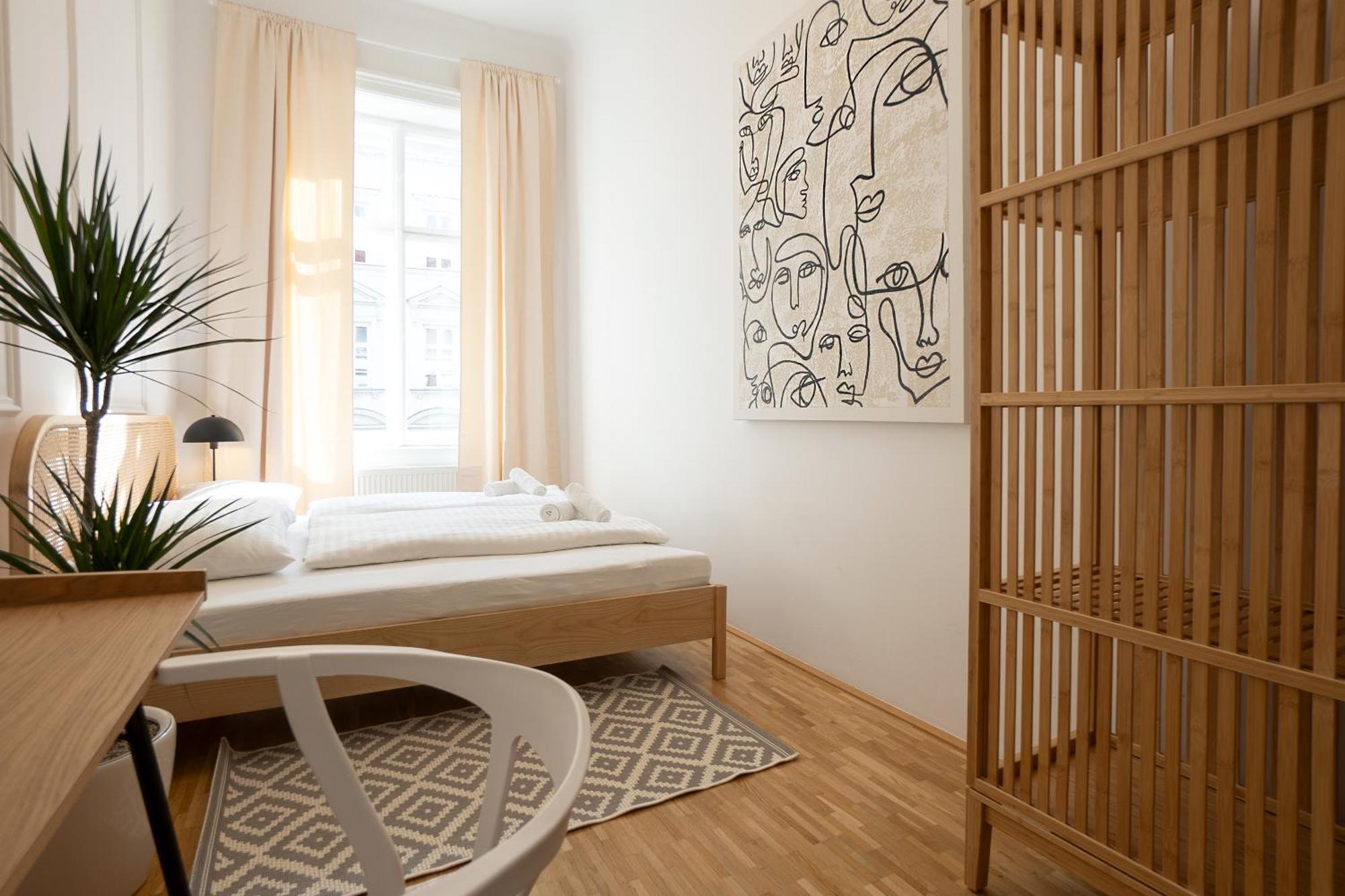 Vibrant 107 M2 Flat In The City Center Вена Экстерьер фото